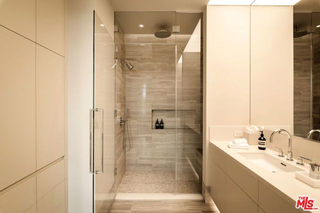 8899 Beverly Boulevard 5A, West Hollywood, CA 90048