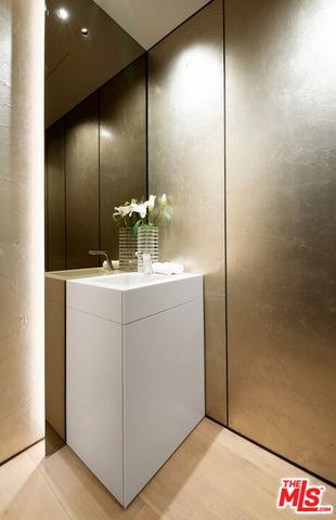 8899 Beverly Boulevard 5A, West Hollywood, CA 90048