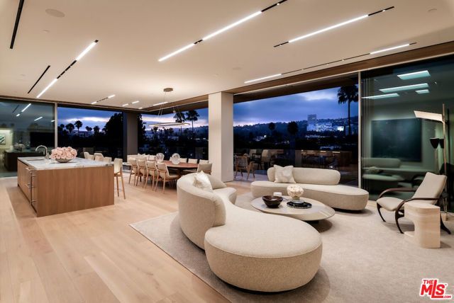 8899 Beverly Boulevard 5A, West Hollywood, CA 90048