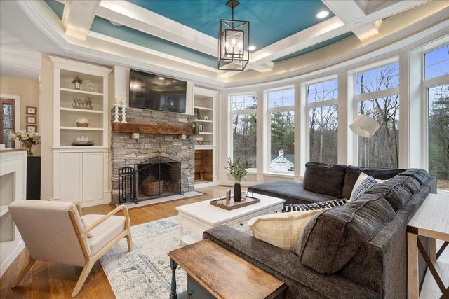 7 Lovejoy Lane, Hollis, NH 03049