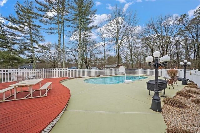 14605 Cogburn Road, Alpharetta, GA 30004