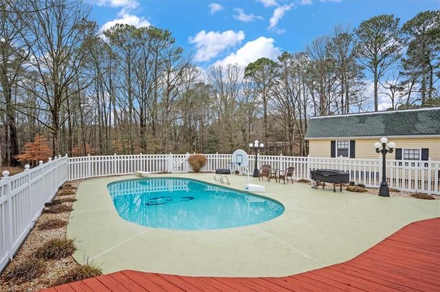 14605 Cogburn Road, Alpharetta, GA 30004