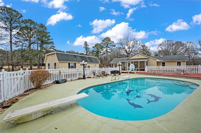 14605 Cogburn Road, Alpharetta, GA 30004