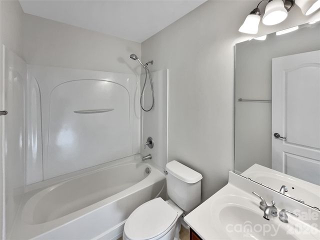 1301 Mountain Laurel Court, Matthews, NC 28104