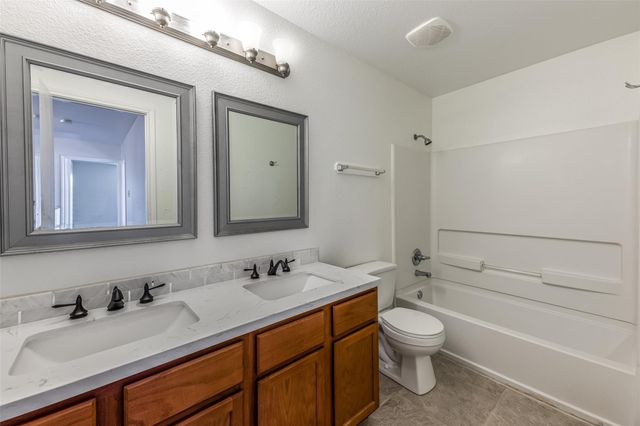 19827 Rustic Lake Ln Lane, Cypress, TX 77433