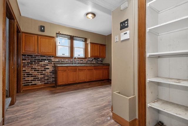 2454 N 49th STREET, Milwaukee, WI 53210