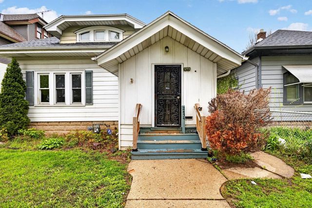 2454 N 49th STREET, Milwaukee, WI 53210