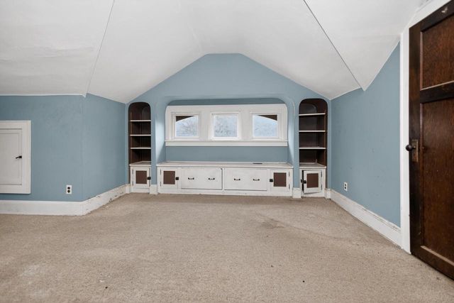 2454 N 49th STREET, Milwaukee, WI 53210