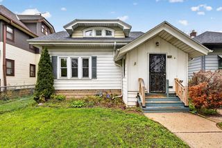 2454 N 49th STREET, Milwaukee, WI 53210