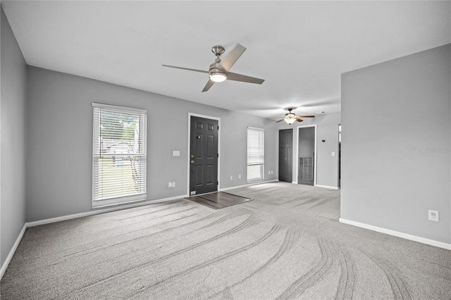 2015 RONALD CIRCLE, Seffner, FL 33584