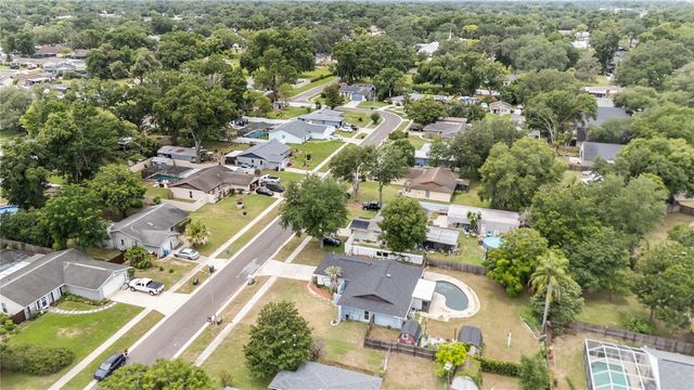 2015 RONALD CIRCLE, Seffner, FL 33584