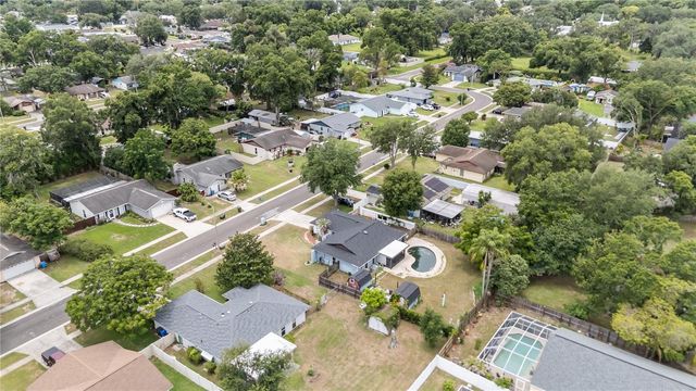 2015 RONALD CIRCLE, Seffner, FL 33584