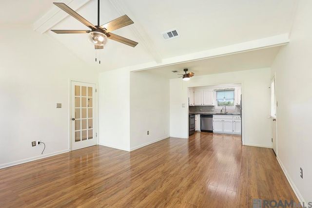 2033 Parlange Dr, Gonzales, LA 70737