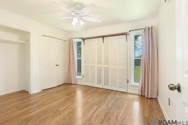 2033 Parlange Dr, Gonzales, LA 70737