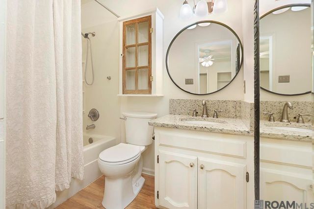 2033 Parlange Dr, Gonzales, LA 70737