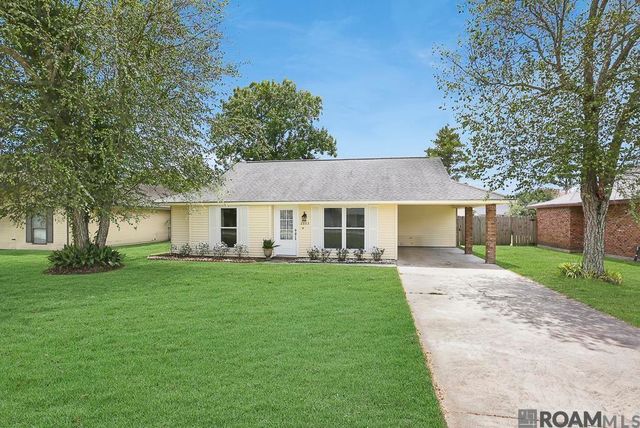 2033 Parlange Dr, Gonzales, LA 70737