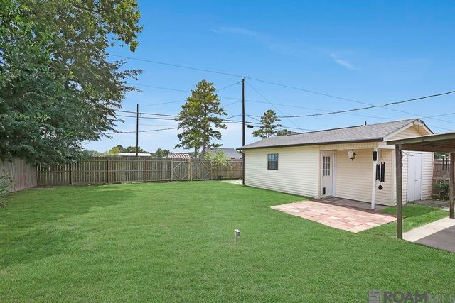 2033 Parlange Dr, Gonzales, LA 70737