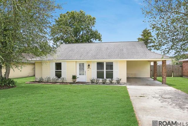 2033 Parlange Dr, Gonzales, LA 70737