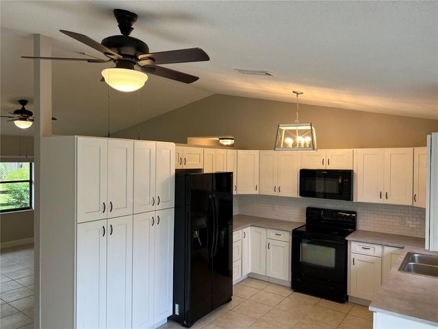 1510 1ST AVENUE, Deland, FL 32724