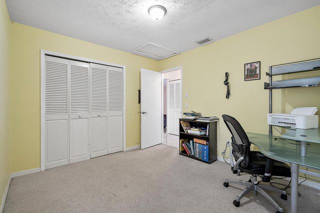 4525 NW Glazbrook Street, Port St Lucie, FL 34983