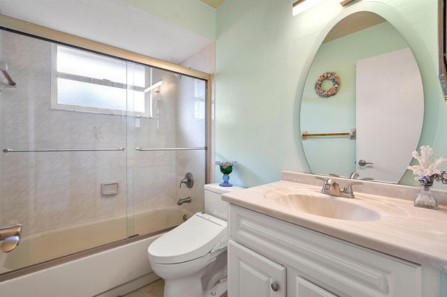 4525 NW Glazbrook Street, Port St Lucie, FL 34983