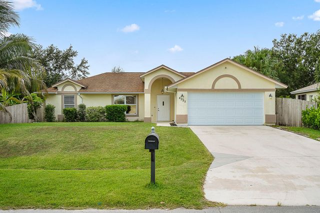 4525 NW Glazbrook Street, Port St Lucie, FL 34983