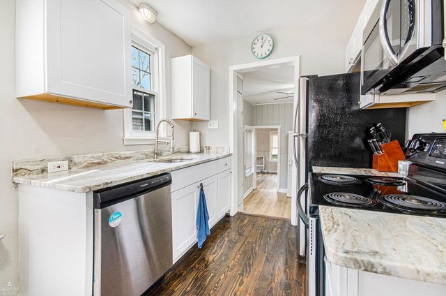 21622 Trombly Street, St Clair Shores, MI 48080