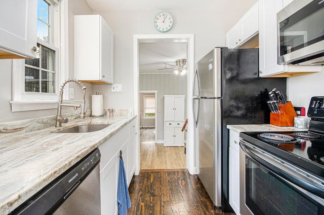 21622 Trombly Street, St Clair Shores, MI 48080