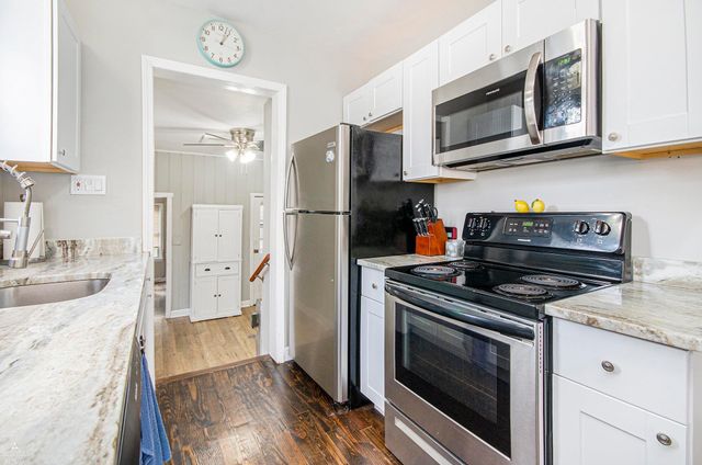 21622 Trombly Street, St Clair Shores, MI 48080