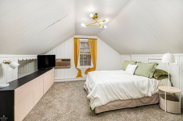 21622 Trombly Street, St Clair Shores, MI 48080