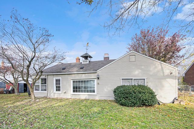 21622 Trombly Street, St Clair Shores, MI 48080