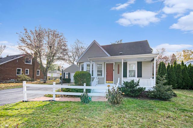 21622 Trombly Street, St Clair Shores, MI 48080