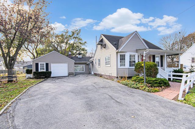 21622 Trombly Street, St Clair Shores, MI 48080