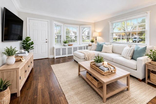 21622 Trombly Street, St Clair Shores, MI 48080