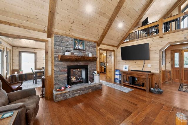 327 Hooch Holler Lane, Morganton, GA 30560