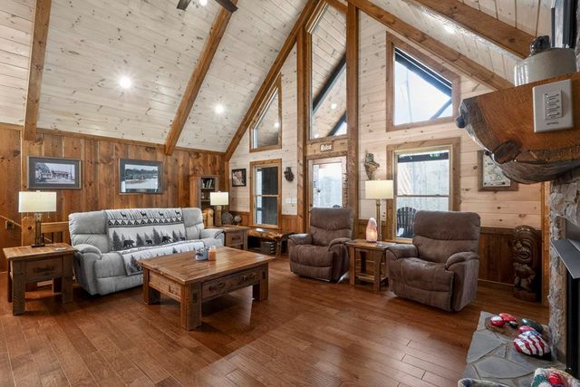 327 Hooch Holler Lane, Morganton, GA 30560