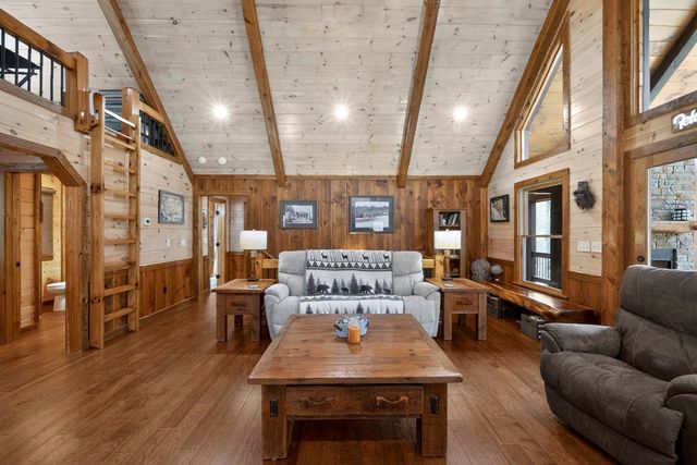 327 Hooch Holler Lane, Morganton, GA 30560