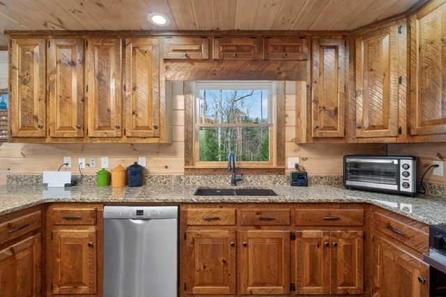 327 Hooch Holler Lane, Morganton, GA 30560