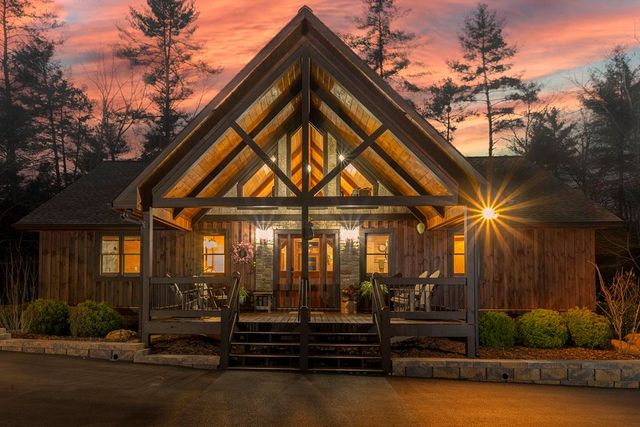 327 Hooch Holler Lane, Morganton, GA 30560