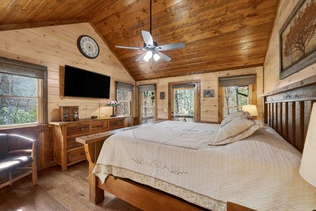 327 Hooch Holler Lane, Morganton, GA 30560