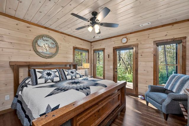 327 Hooch Holler Lane, Morganton, GA 30560