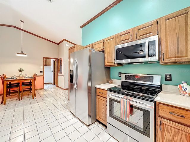 372 WEKIVA PARK DRIVE, Sanford, FL 32771