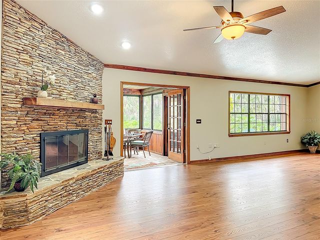 372 WEKIVA PARK DRIVE, Sanford, FL 32771