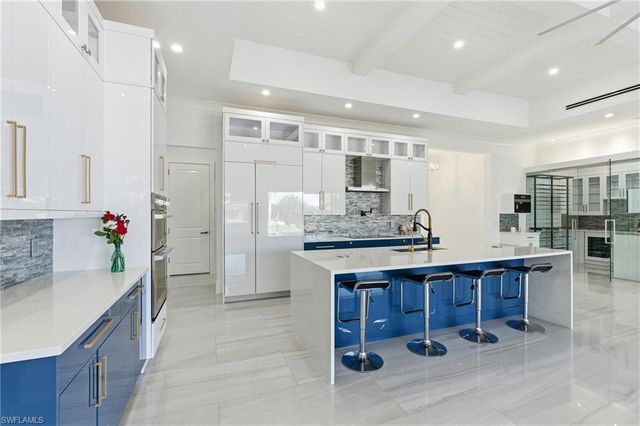 1109 Lenox CT, Cape Coral, FL 33904