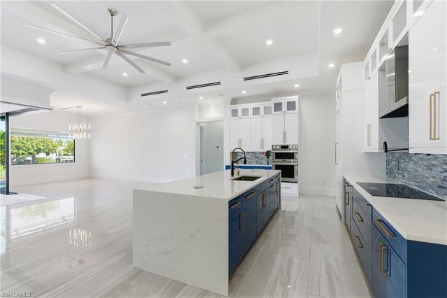 1109 Lenox CT, Cape Coral, FL 33904