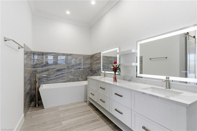 1109 Lenox CT, Cape Coral, FL 33904