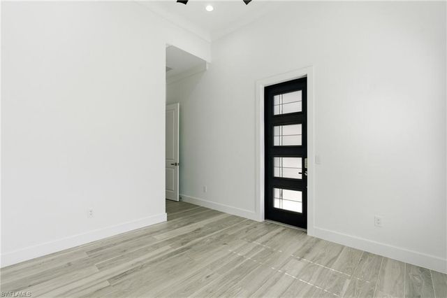 1109 Lenox CT, Cape Coral, FL 33904