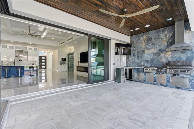 1109 Lenox CT, Cape Coral, FL 33904