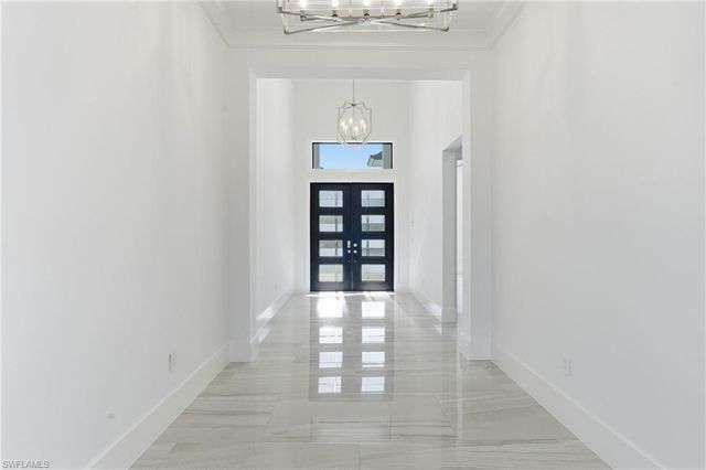 1109 Lenox CT, Cape Coral, FL 33904