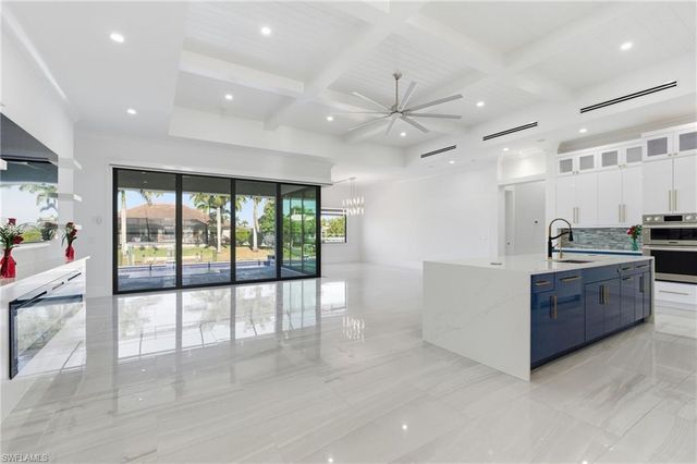 1109 Lenox CT, Cape Coral, FL 33904